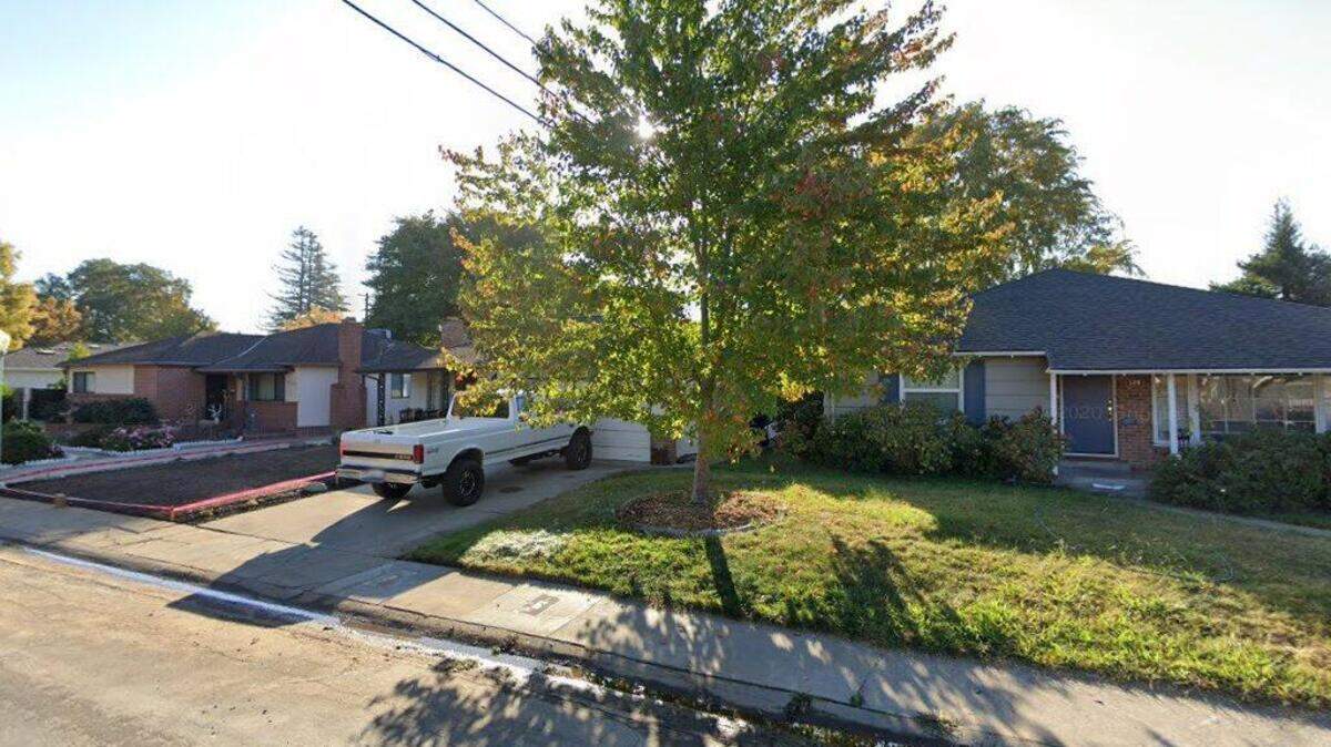 House on 500 block of Sandburg Drive