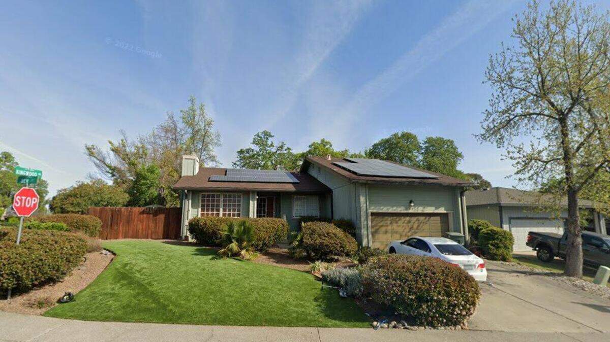 House on 5800 block of Dew Court