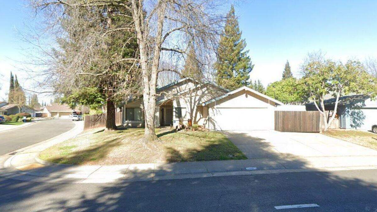 House on 4100 block of Choteau Circle