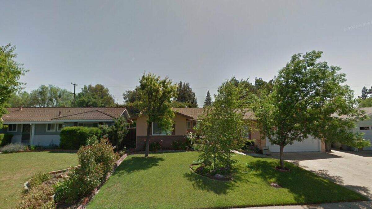 House on first block of Arellano Court