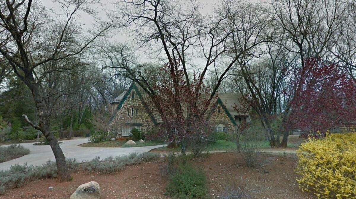 House on 13000 block of Somerset Drive