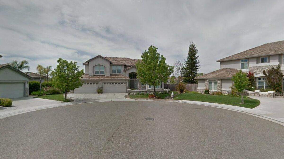 House on 9200 block of Bay Head Court