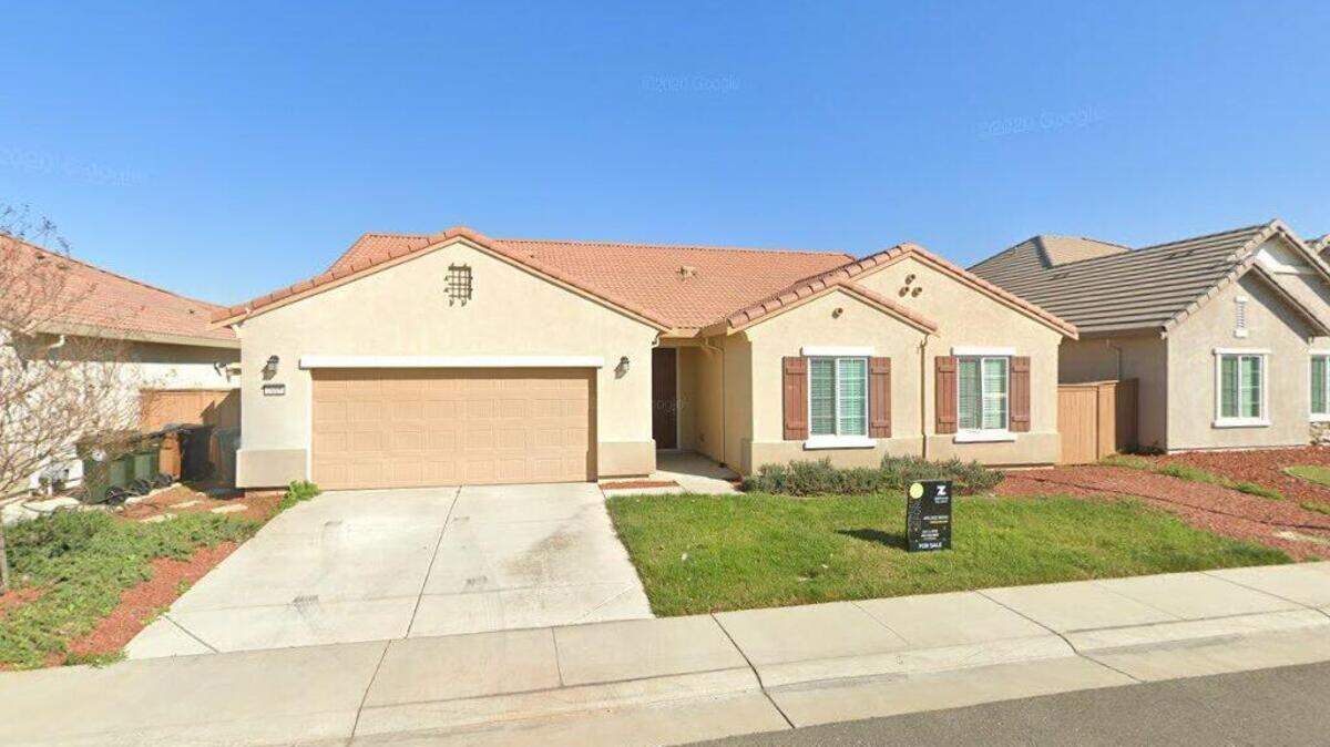 House on 6700 block of Pallazzo Way