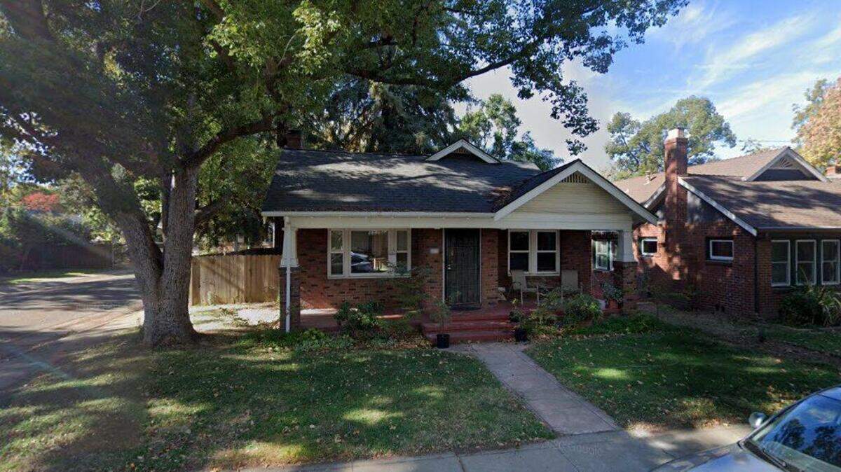 House on 3400 block of 55th Street