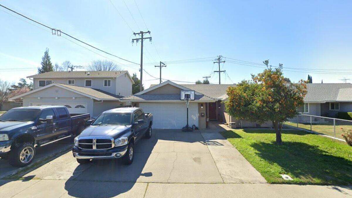 House on 3100 block of Blackbird Court