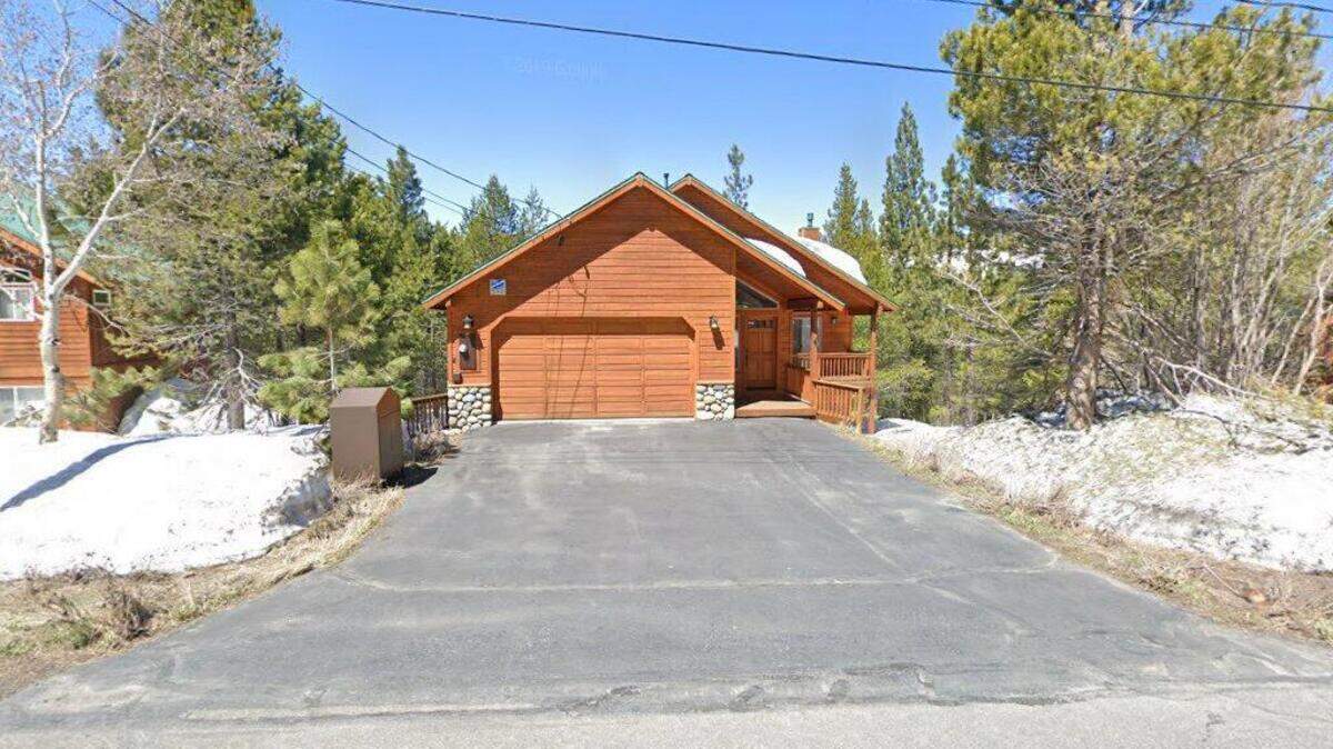 House on 13700 block of Hillside Drive
