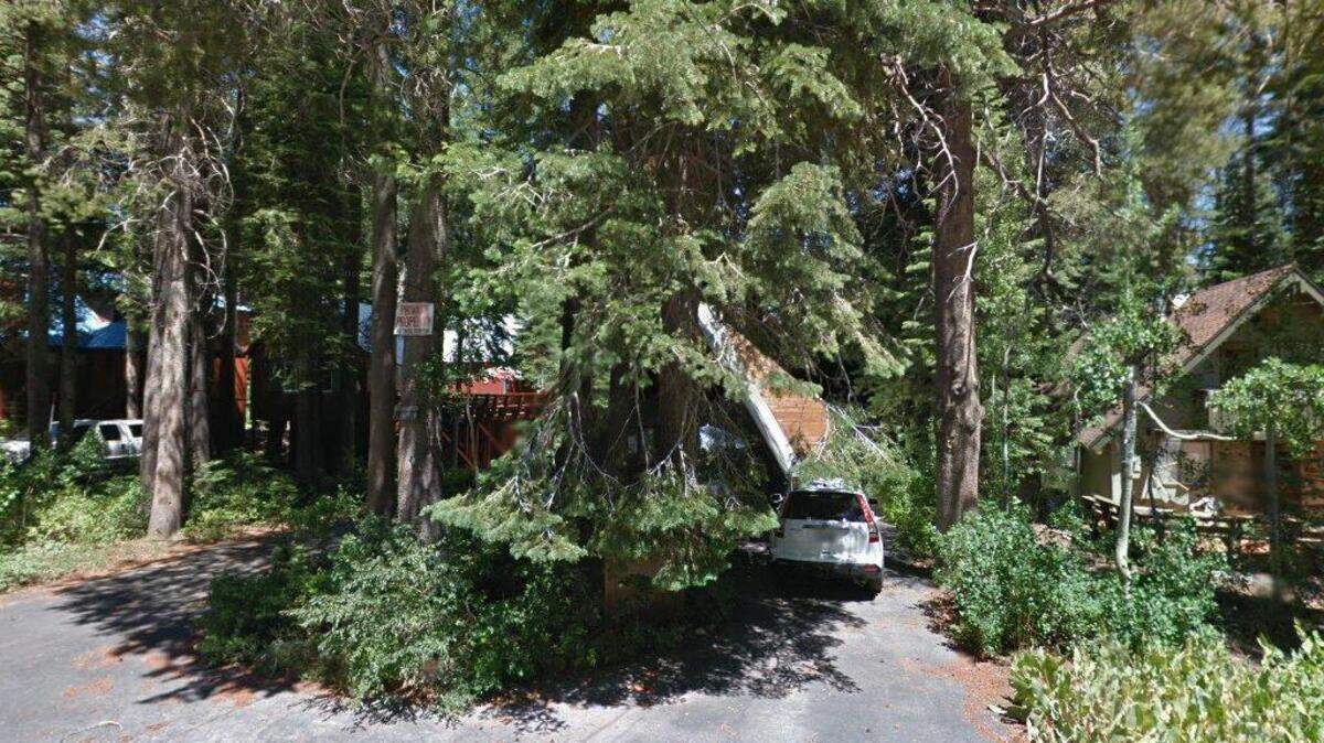 House on 16500 block of Salmon Street