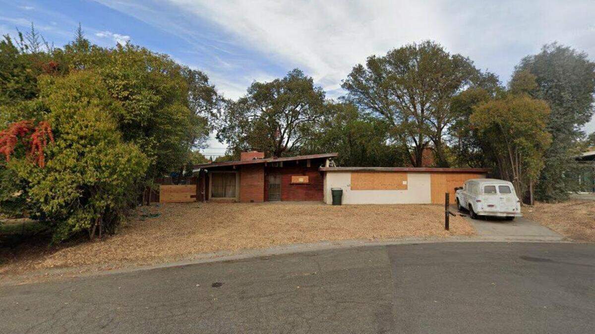 House on 6900 block of Lincoln Creek Circle