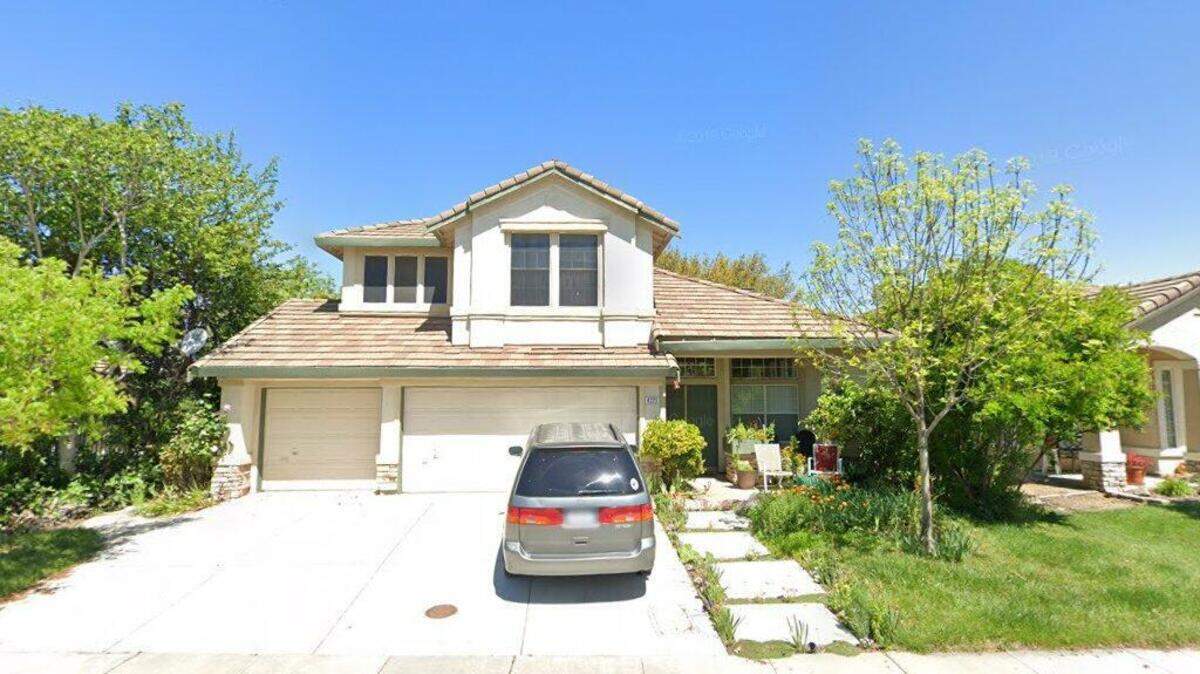 House on 2000 block of Catalina Drive