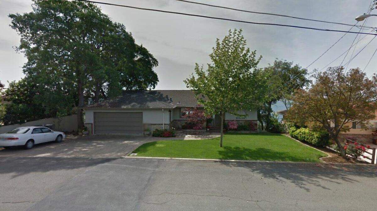 House on 4400 block of Redstone Court