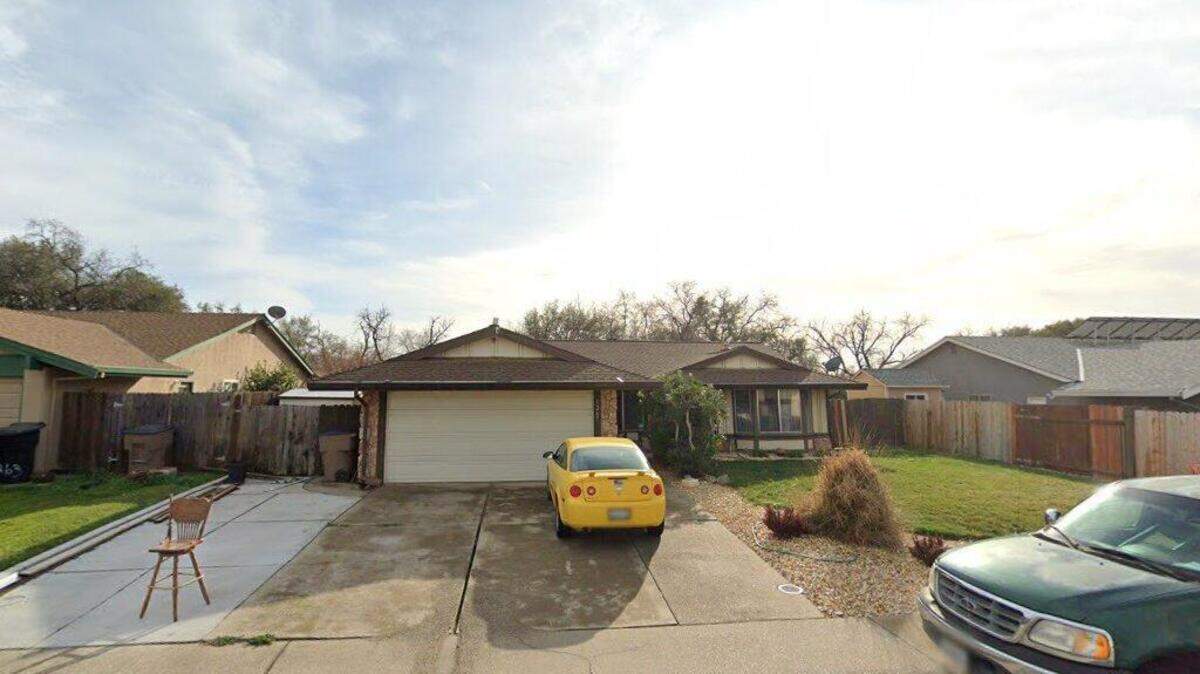 House on 1200 block of Poplar Lane