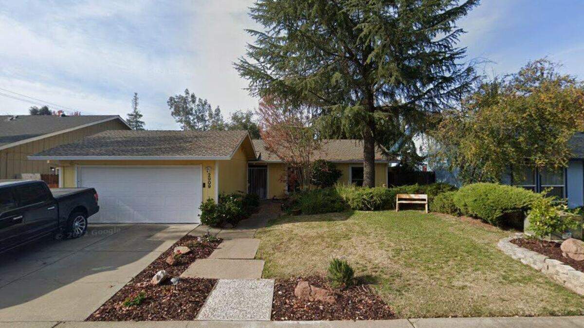 House on 2900 block of Easy Way