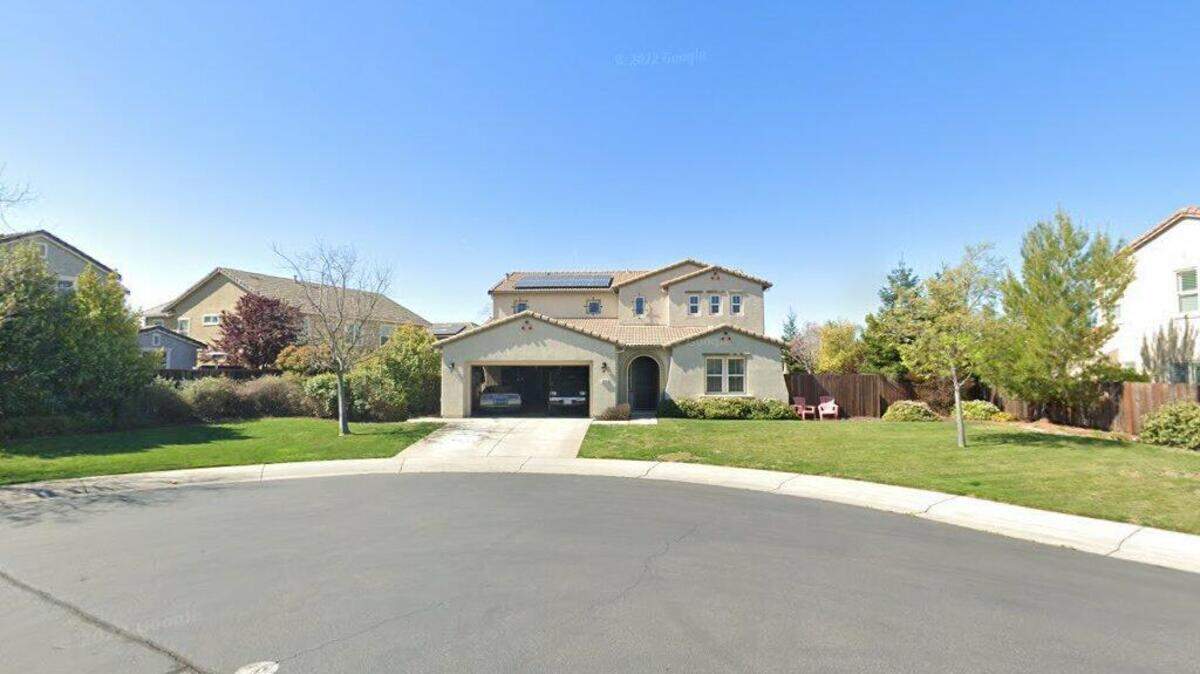 House on 4600 block of Ravine Crossing Court