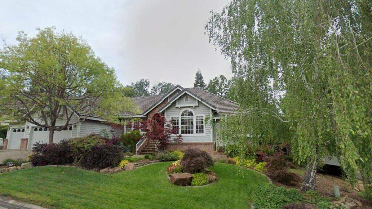 House on 2600 block of Carnelian Circle