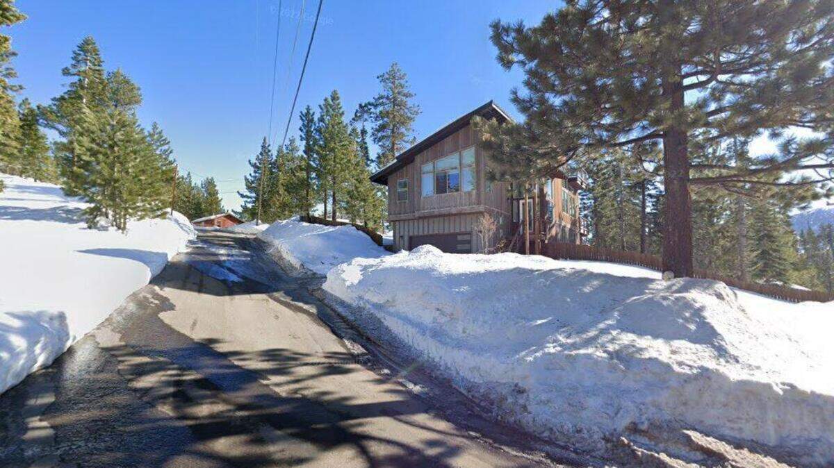 House on 200 block of Donna Way