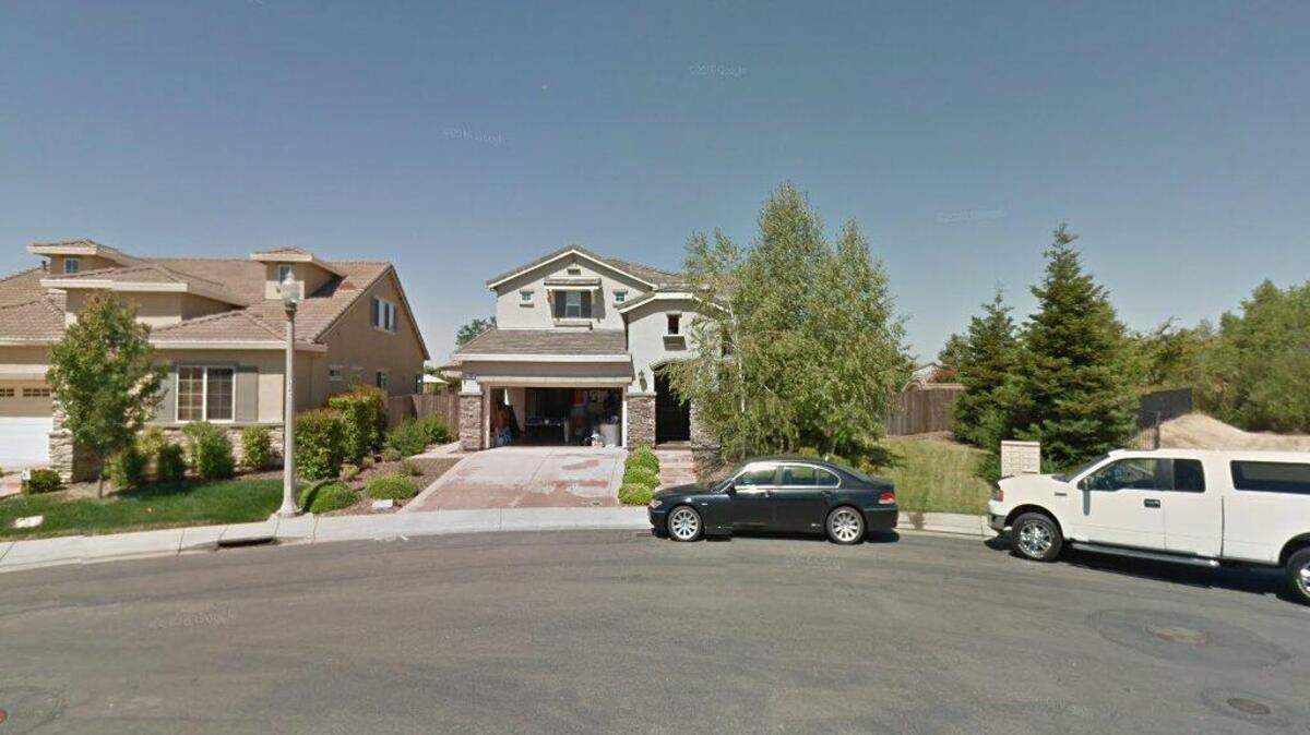 House on 2500 block of Halfmoon Court