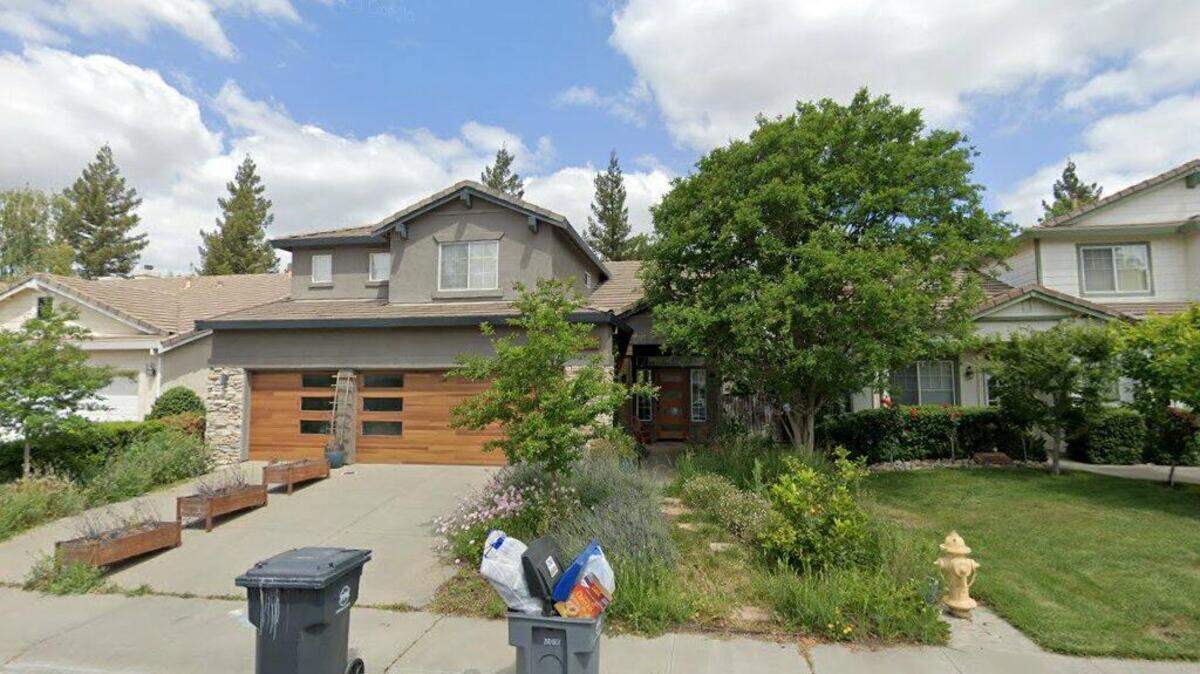 House on 1500 block of Pinnacles Place