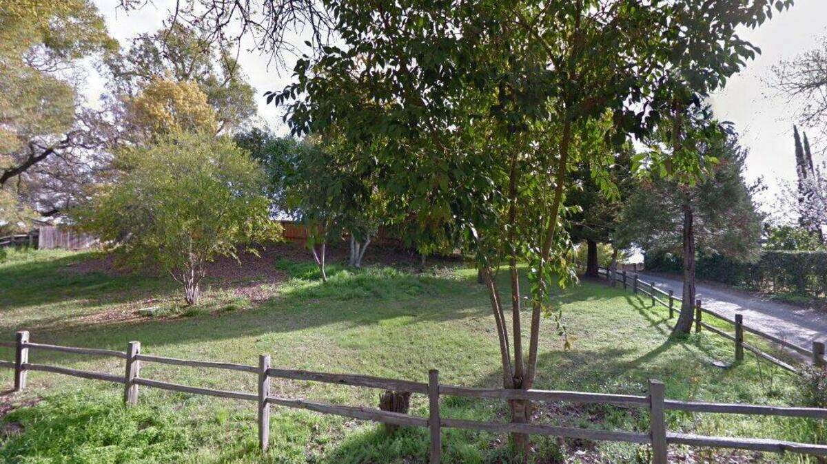 House on 8200 block of Finisterre Court