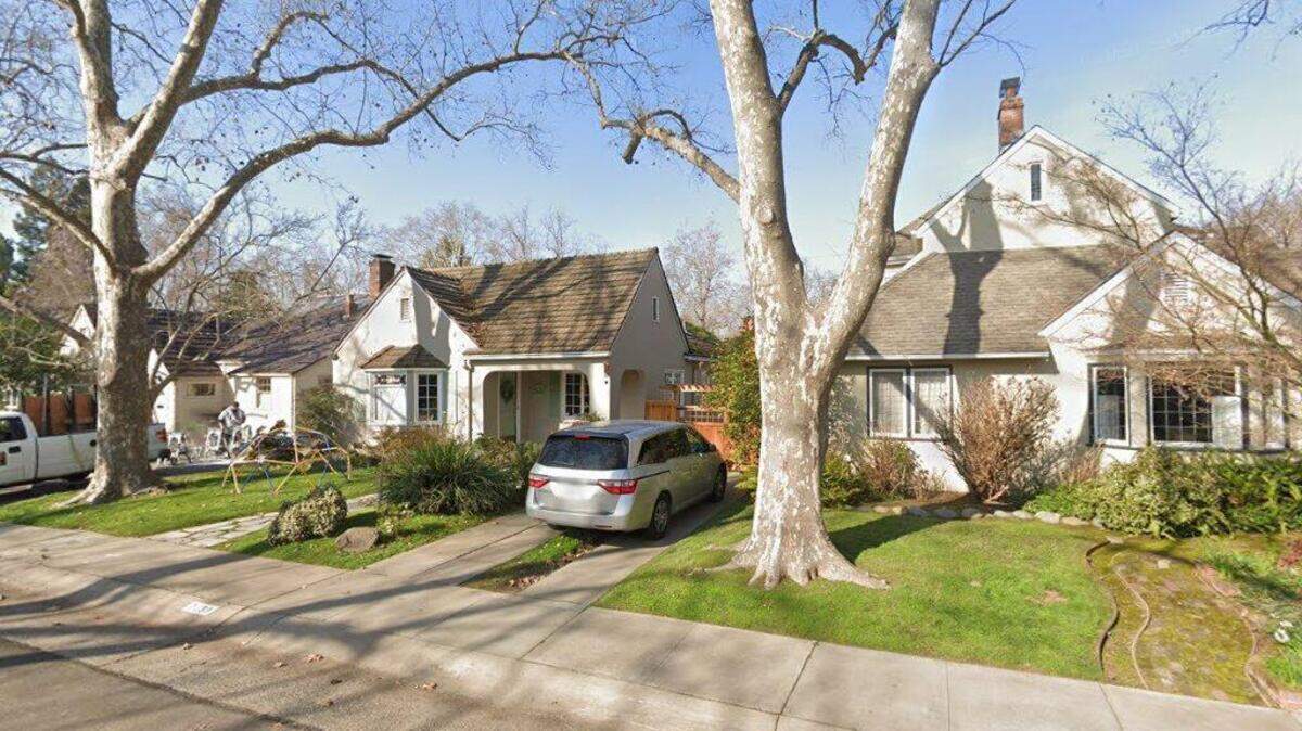 House on 2500 block of Seventh Avenue