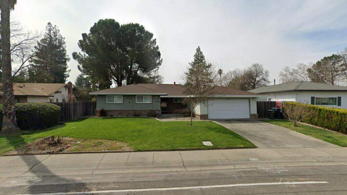House on 6700 block of Park Riviera Way