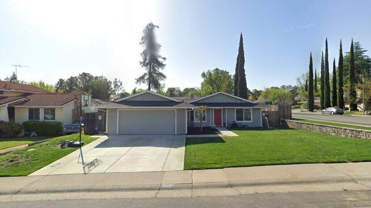 House on 8200 block of Scarlet Oak Circle