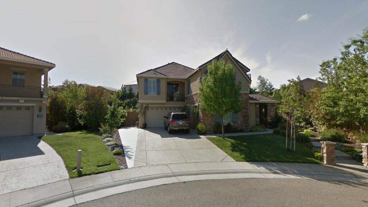 House on first block of Hawk Court