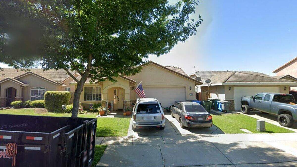 House on 500 block of Diamond Pointe Way