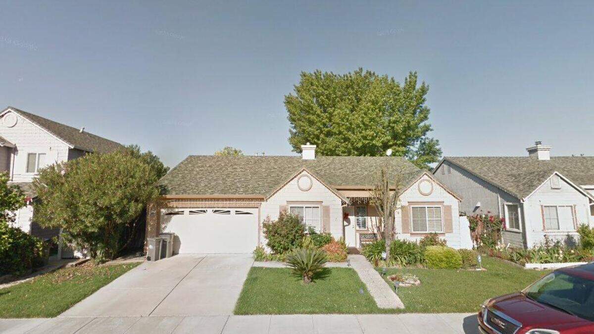 House on 1000 block of Leake Circle