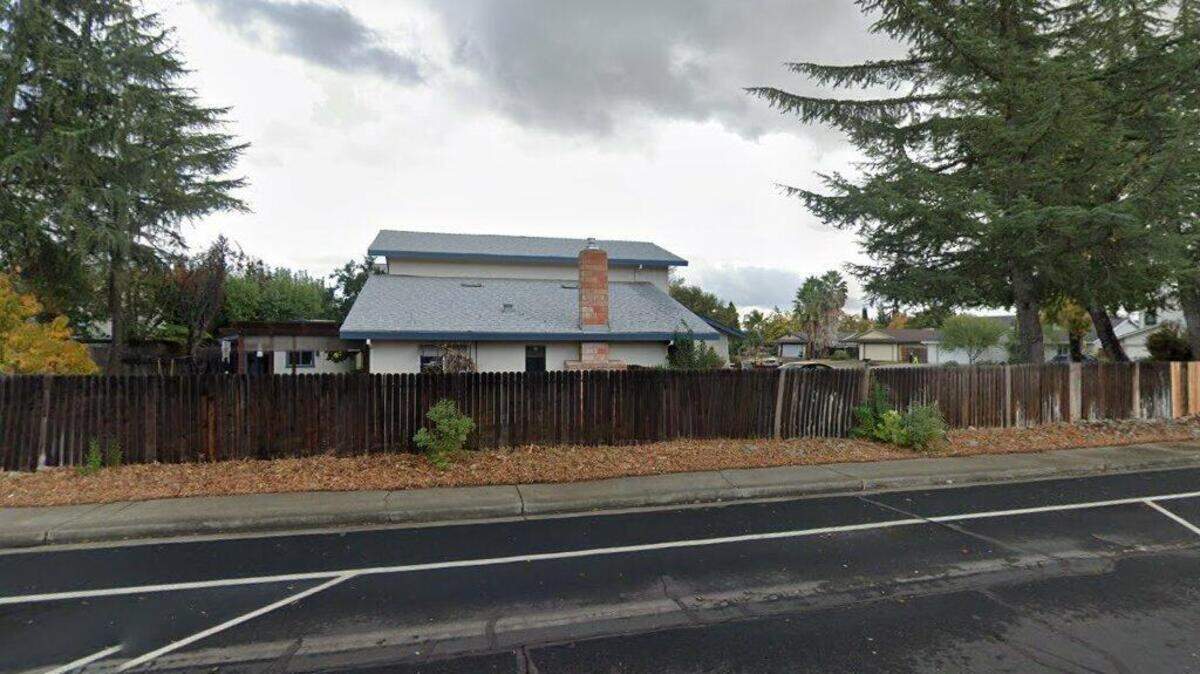 House on 1600 block of Highland Drive