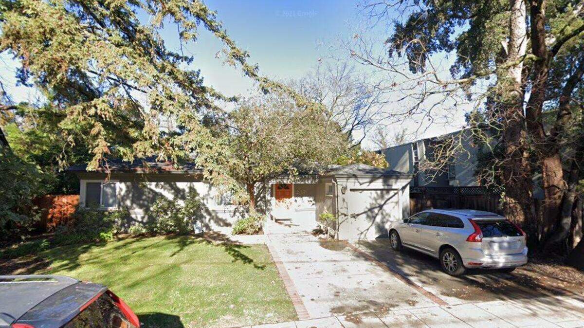 House on 800 block of Pierce Lane
