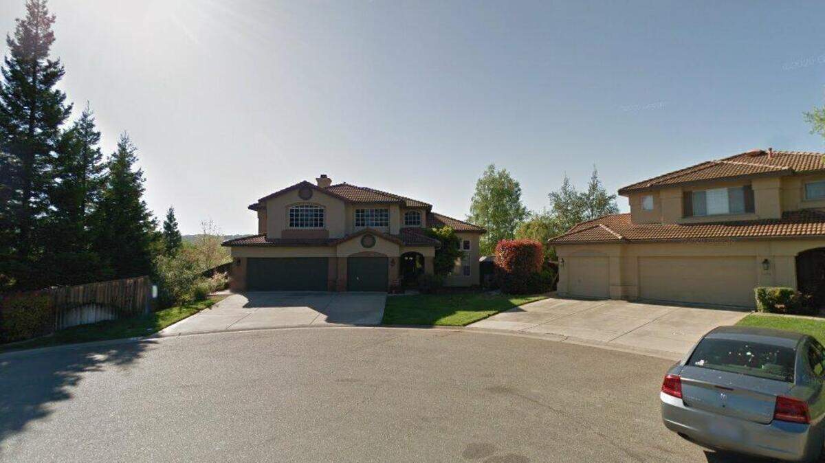 House on 600 block of Valley Brook Court
