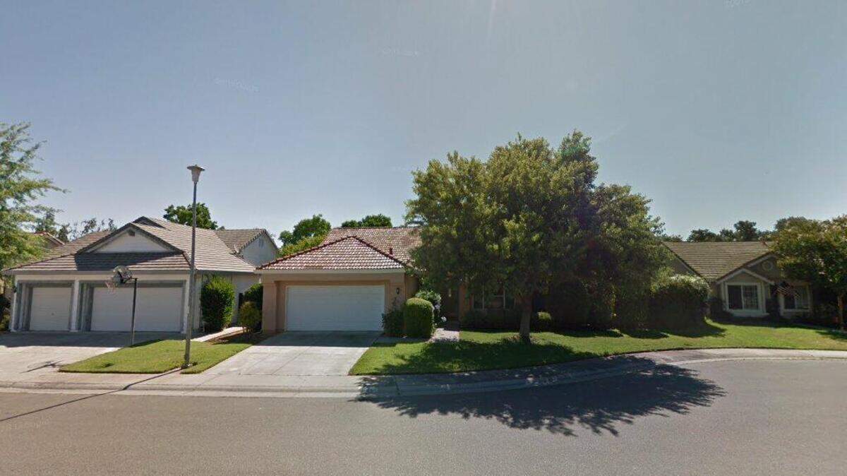 House on 100 block of Silver Aspen Court