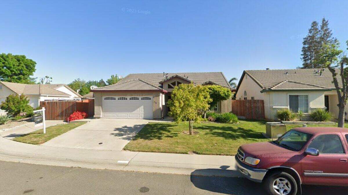 House on 700 block of Oldenburg Way