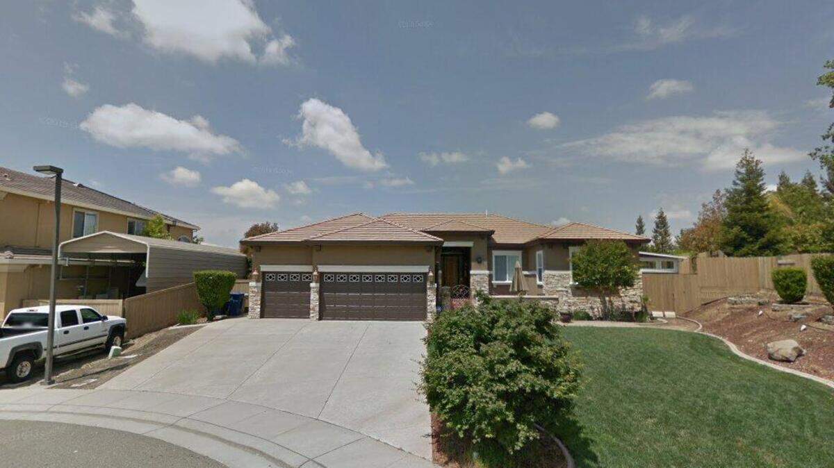 House on 1700 block of Caithness Court