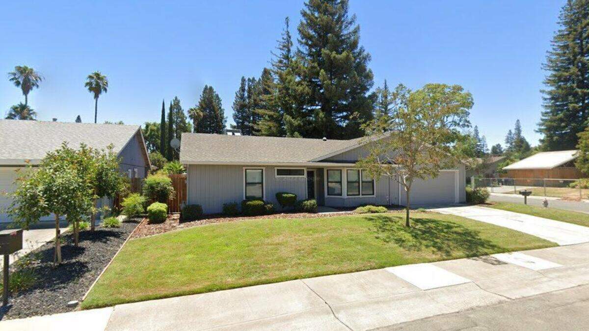 House on 300 block of Light House Way