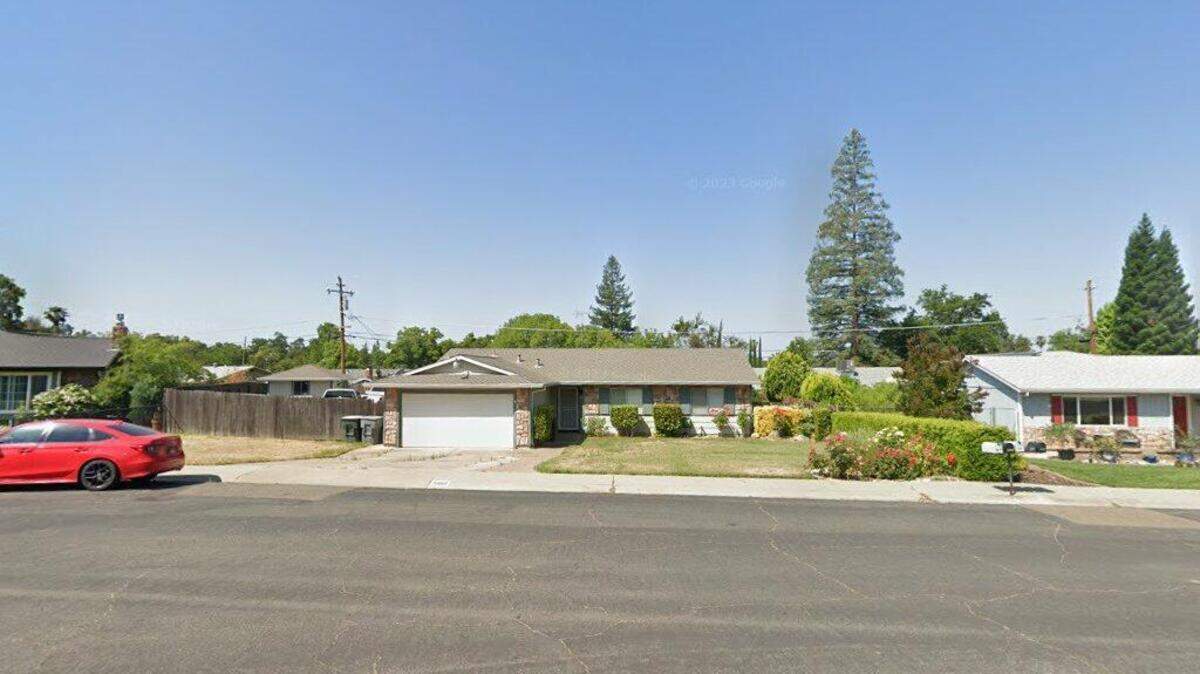 House on 3400 block of Corwin Court