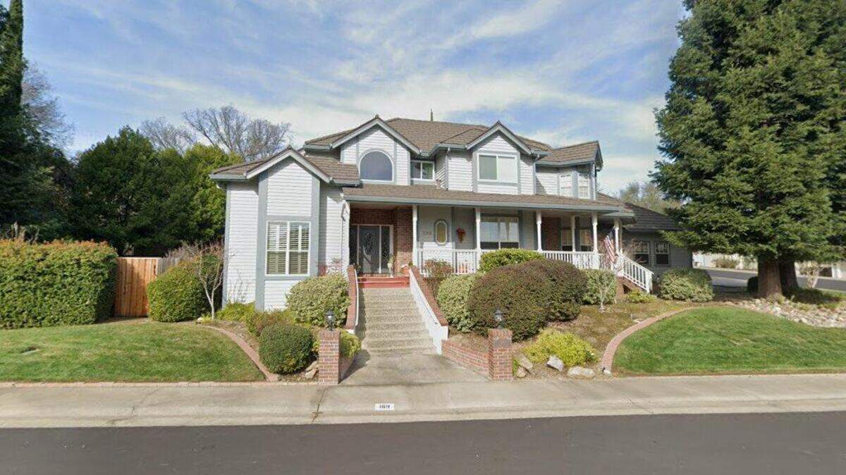 House on 100 block of Carmody Circle