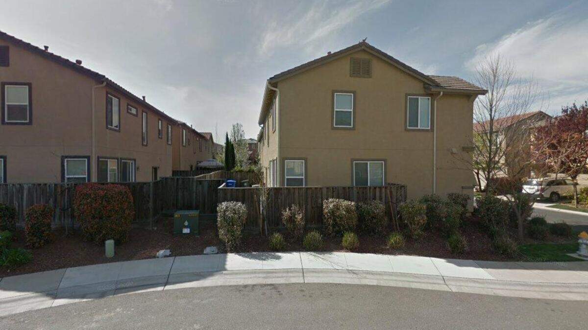 House on 5800 block of Da Vinci Way