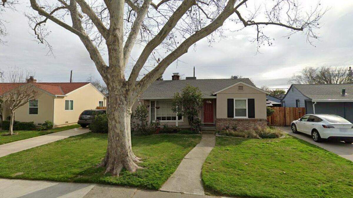 House on 4900 block of Virginia Way