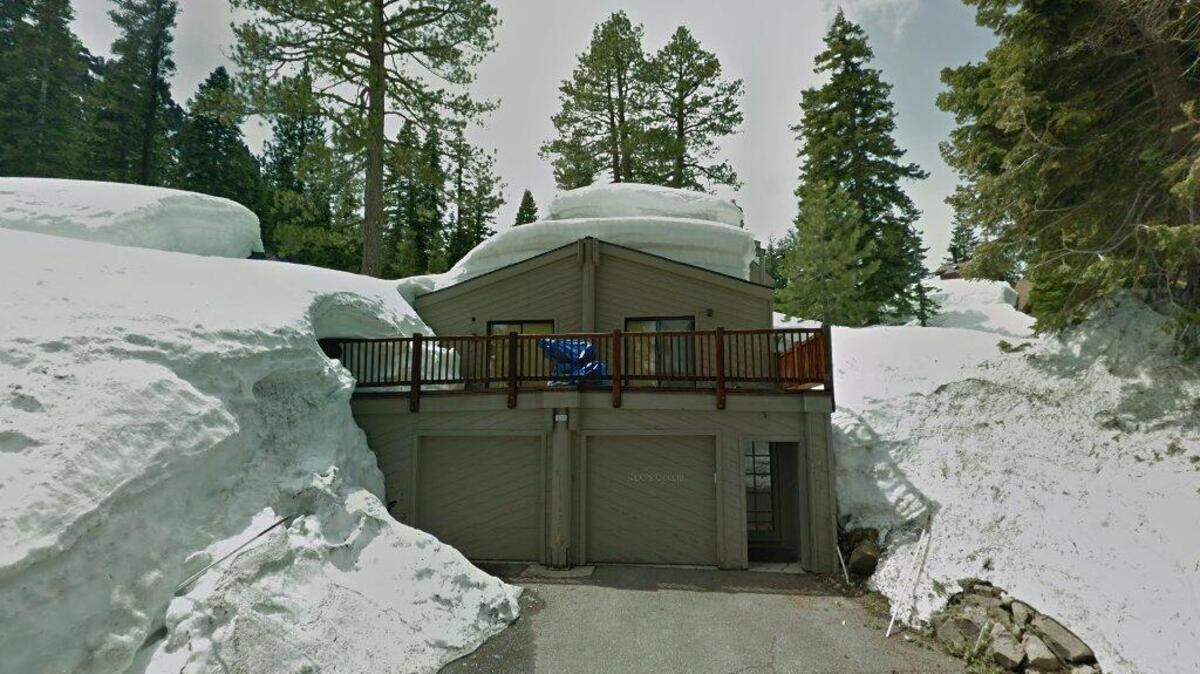 House on 700 block of Rosewood Circle