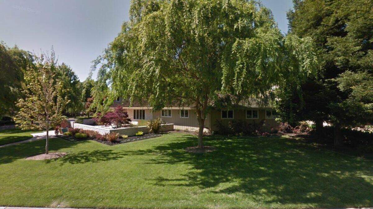 House on 3800 block of Fair Oaks Boulevard