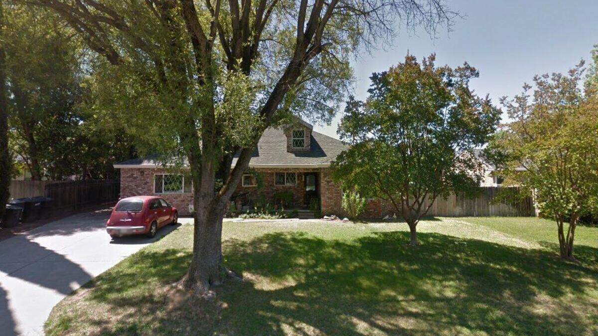 House on 3500 block of El Ricon Way