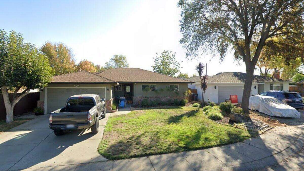 House on 1100 block of Janey Way