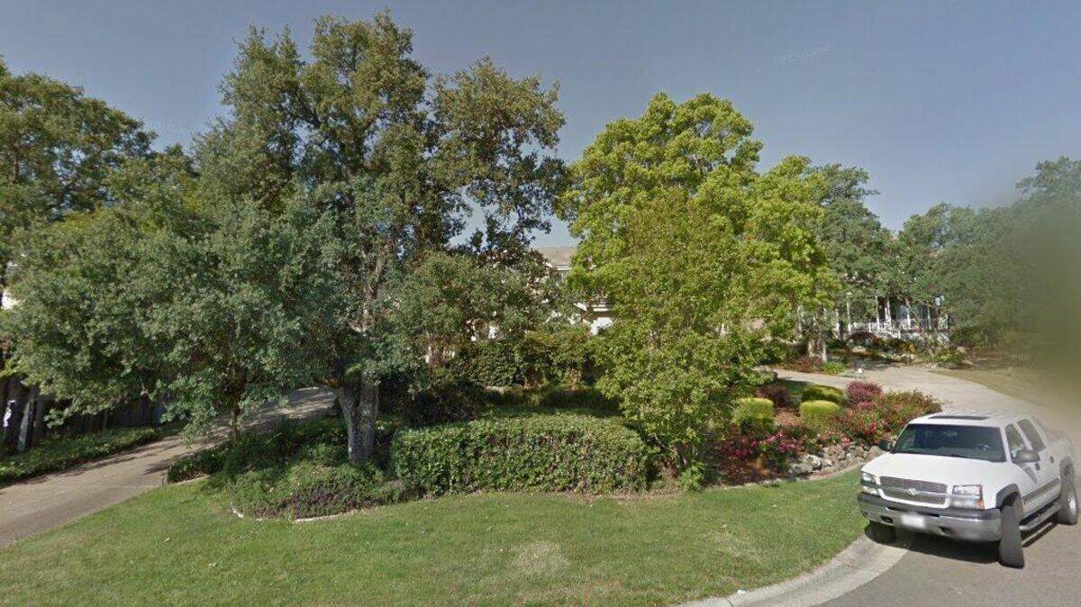 House on 4200 block of Mepham Court