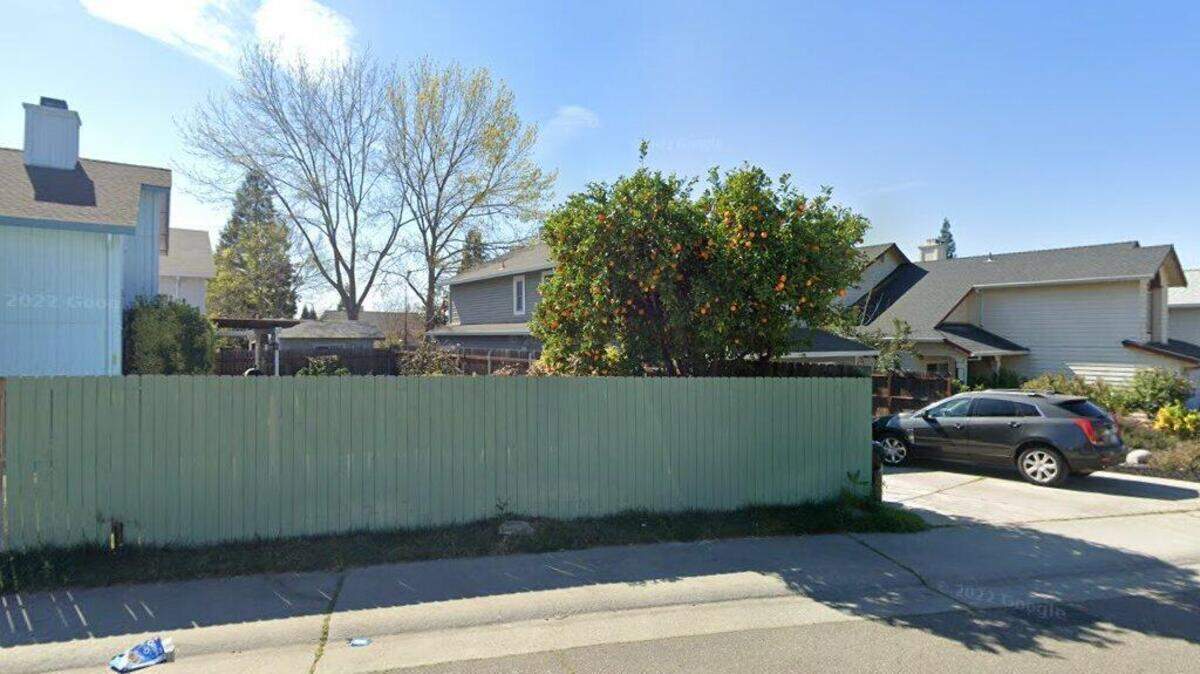 House on 4000 block of Grey Livery Way