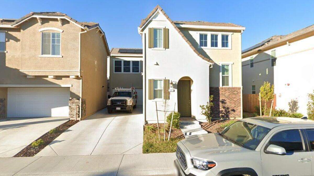 House on 1200 block of Goldenrod Way