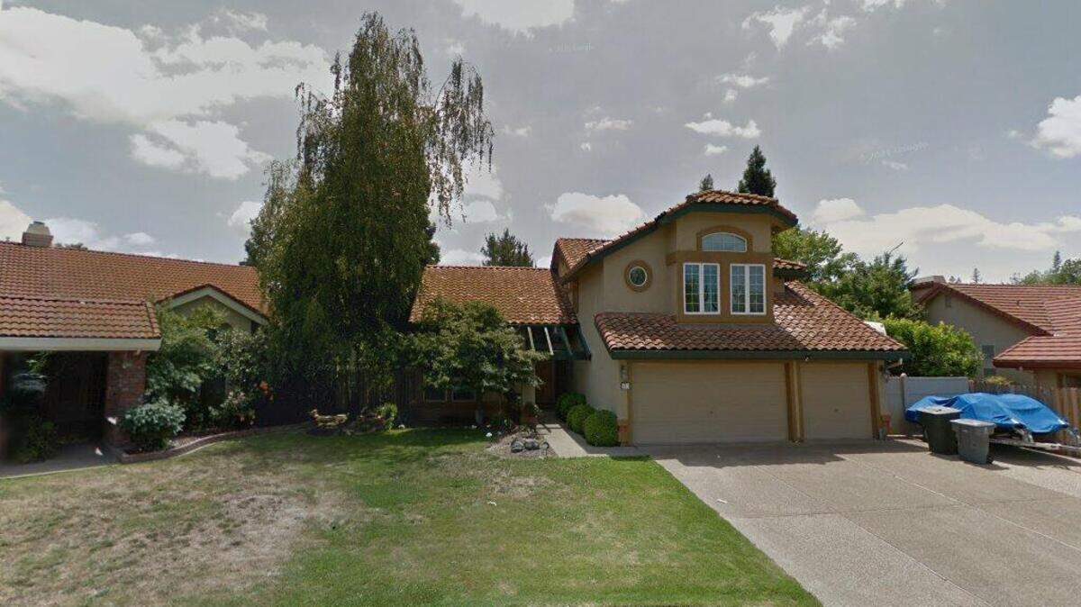 House on 100 block of Lowney Court