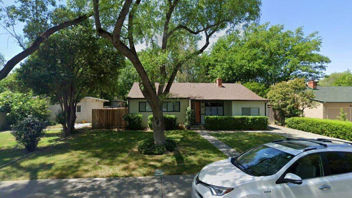 House on 800 block of Eureka Avenue