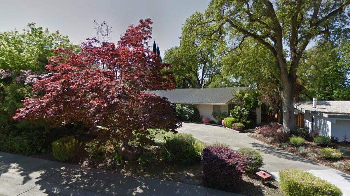 House on 800 block of Treehouse Lane