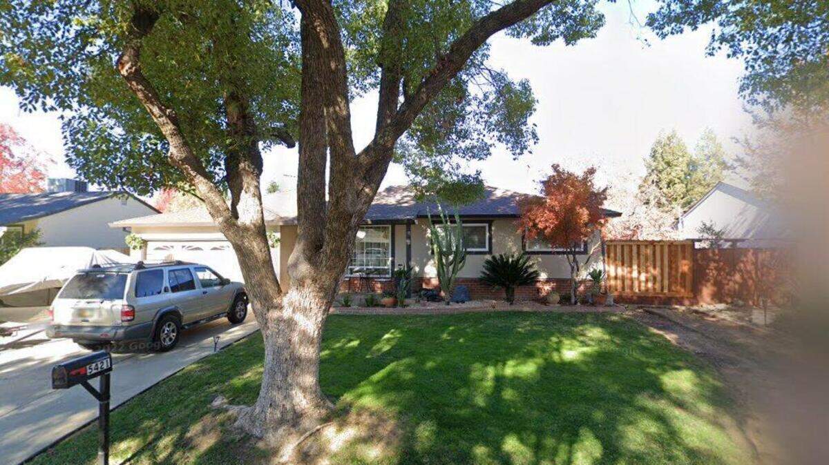 House on 5400 block of Grant Avenue